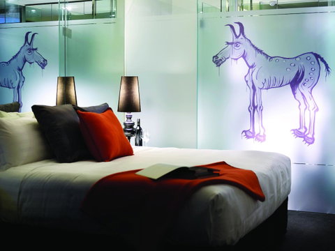 The Cullen Melbourne - Art Series - Accommodation Mermaid Beach 31