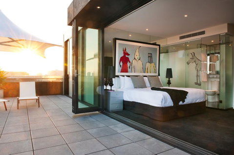 The Cullen Melbourne - Art Series - Accommodation Mermaid Beach 19