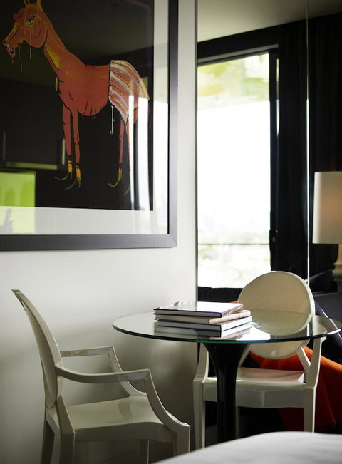 The Cullen Melbourne - Art Series - Accommodation Mermaid Beach 1