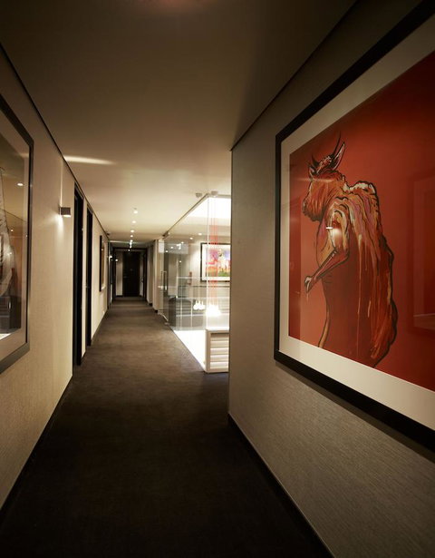 The Cullen Melbourne - Art Series - Accommodation Mermaid Beach 33