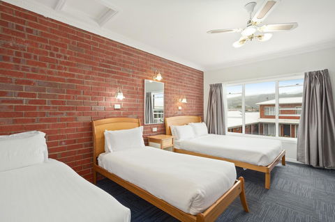 The International Motel Apollo Bay - Accommodation Mermaid Beach 25