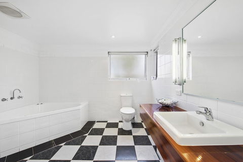 The International Motel Apollo Bay - Accommodation Mermaid Beach 22