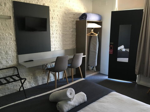 Motel Yarrawonga - Accommodation Mermaid Beach 4