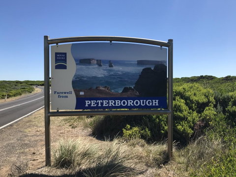 Sunsets On Martyrs Luxury Coastal Beach House Peterborough - Accommodation Mermaid Beach 42