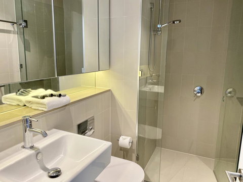 JC Waterfront Apartments On Collins - Accommodation Mermaid Beach 6