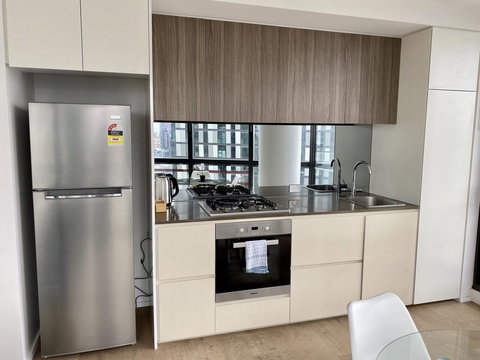 JC Waterfront Apartments On Collins - Accommodation Mermaid Beach 4