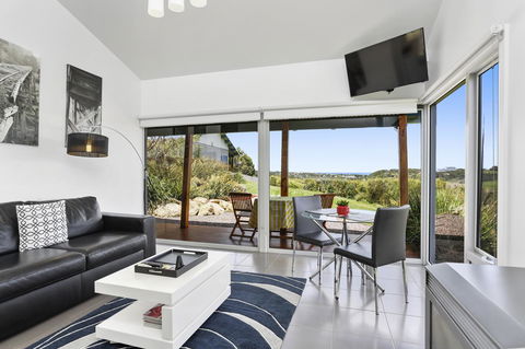 Anchors Port Campbell - Accommodation Mermaid Beach 23