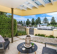 The Waterfront Apartment - Accommodation Mermaid Beach