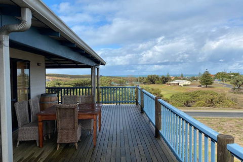 The Birds Nest - Accommodation Mermaid Beach 2