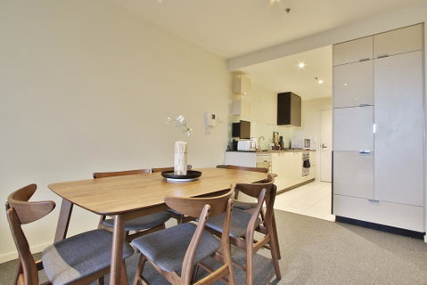 The CHANGE Apartments - Accommodation Mermaid Beach 2