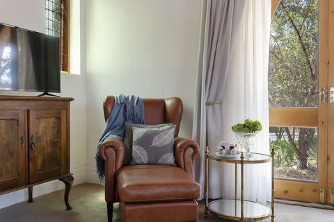 The Chapel - Accommodation Mermaid Beach 2