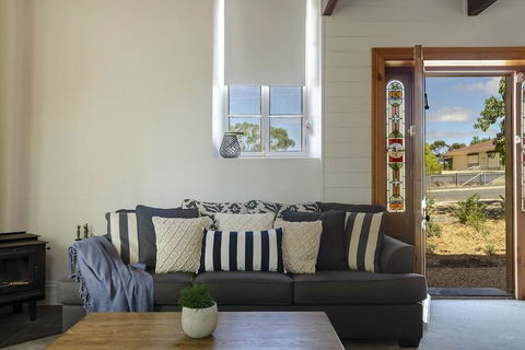 The Chapel - Accommodation Mermaid Beach 1