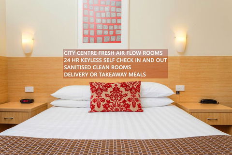 The Club Motel And Apartments - Accommodation Mermaid Beach 0