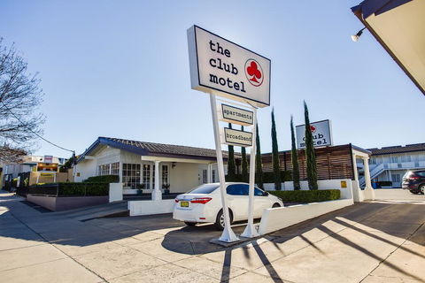 The Club Motel And Apartments - Accommodation Mermaid Beach 2