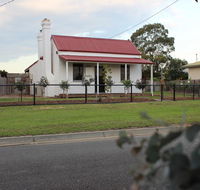The Cottage - Accommodation Mermaid Beach