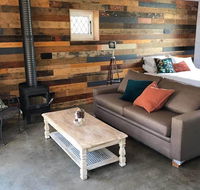 The Cottage - 58 Acre Farm Stay at Hanging Rock - Accommodation Mermaid Beach