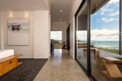 The Cove Tasmania - Accommodation Mermaid Beach 2
