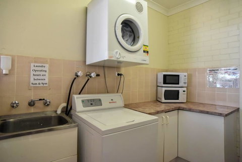 The Crossing Motel - Accommodation Mermaid Beach 3