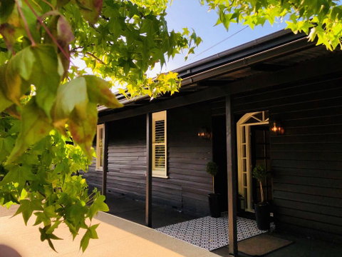 The Dudley Boutique Hotel - Accommodation Mermaid Beach 1