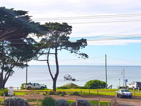 The Esplanade Holiday Home - Accommodation Mermaid Beach 0