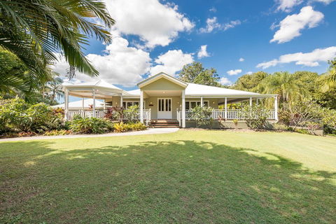The Frangipani Farm - Accommodation Mermaid Beach 1