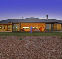 The Junction - contemporary meets river country - Accommodation Mermaid Beach