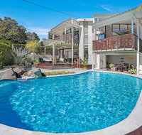 The Lighthouse Noosa Hill - Accommodation Mermaid Beach