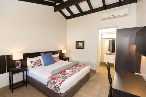 The Matador - Accommodation Mermaid Beach 1