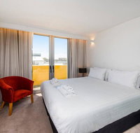 The Nest - Cosy Space on Newcastle Street with Roof Terrace - Accommodation Mermaid Beach