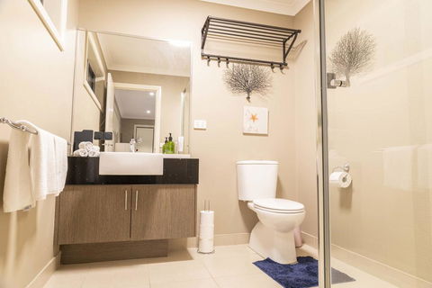 The Quay - Accommodation Mermaid Beach 3