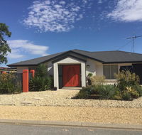 The Red Door - Accommodation Mermaid Beach