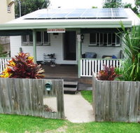 The Red Sparrow - Accommodation Mermaid Beach