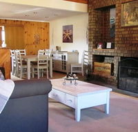 The Retreat on Matthew - Accommodation Mermaid Beach