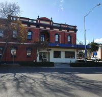 The Royal Hotel - Accommodation Mermaid Beach