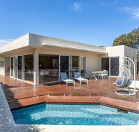 The Sanctuary Stunning. Hot tub spa  Linen - Accommodation Mermaid Beach
