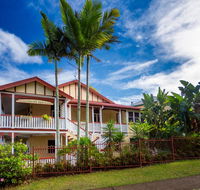The Village BB - Accommodation Mermaid Beach