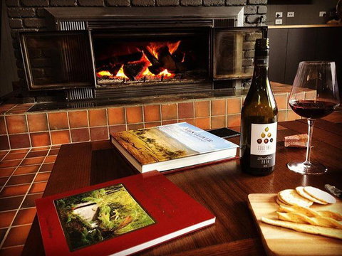 Thousand Lakes Lodge - Accommodation Mermaid Beach 1