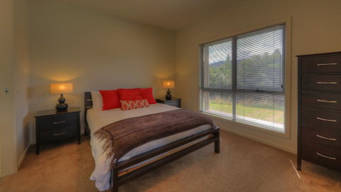 Tides Reach - Accommodation Mermaid Beach 3