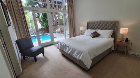 Toorak Luxury Living - Accommodation Mermaid Beach 2