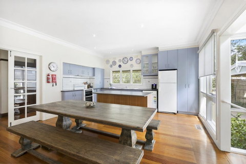 Torquay Retreats Aus - Bristol Road - Accommodation Mermaid Beach 2