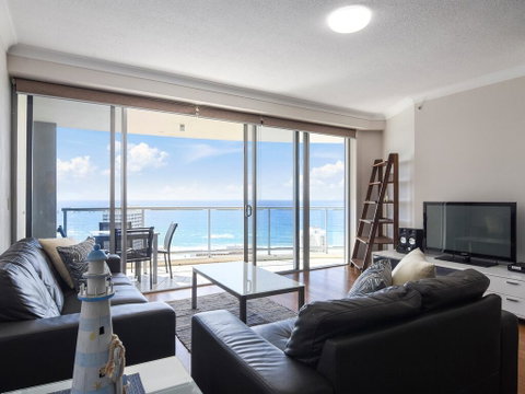 Towers Of Chevron - Private Apartments - Accommodation Mermaid Beach 1