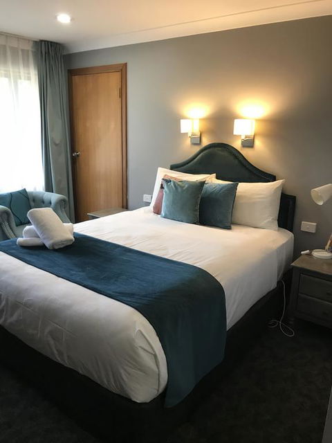 Town & Country Motor Inn - Accommodation Mermaid Beach 2