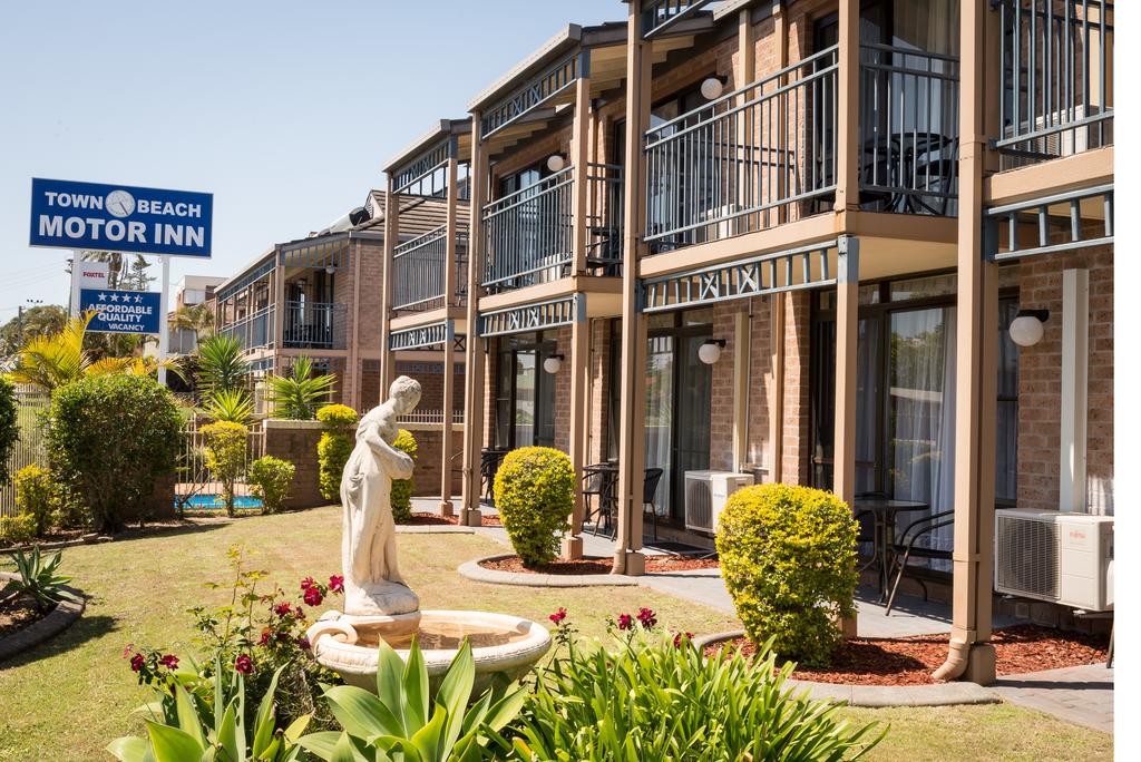 North Shore NSW Accommodation Mermaid Beach