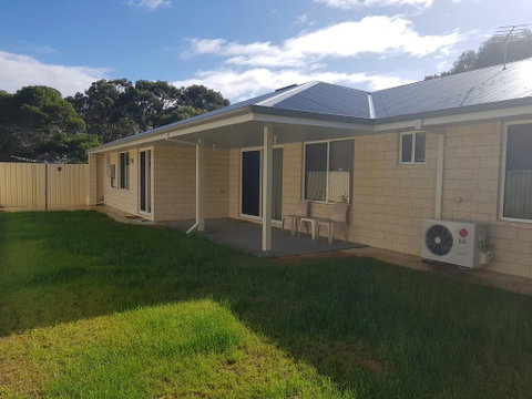 Towncrackers Guest House - Accommodation Mermaid Beach 1