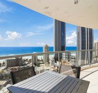 Towers of Chevron - Private Apartments - Accommodation Mermaid Beach