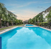 Townsville Luxury spacious Apt 3 BR-2BTH Pools - Accommodation Mermaid Beach