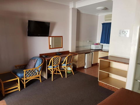 Townview Motel - Accommodation Mermaid Beach 0