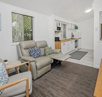 Tropical on McKenzie MK1 - Accommodation Mermaid Beach