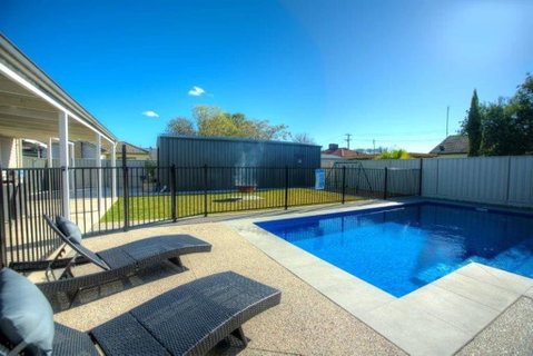 Trotters Retreat - Accommodation Mermaid Beach 2