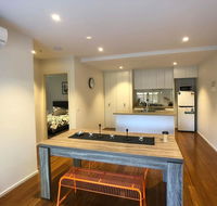Two Brand New Bedrooms in the Sunlight Area - Accommodation Mermaid Beach